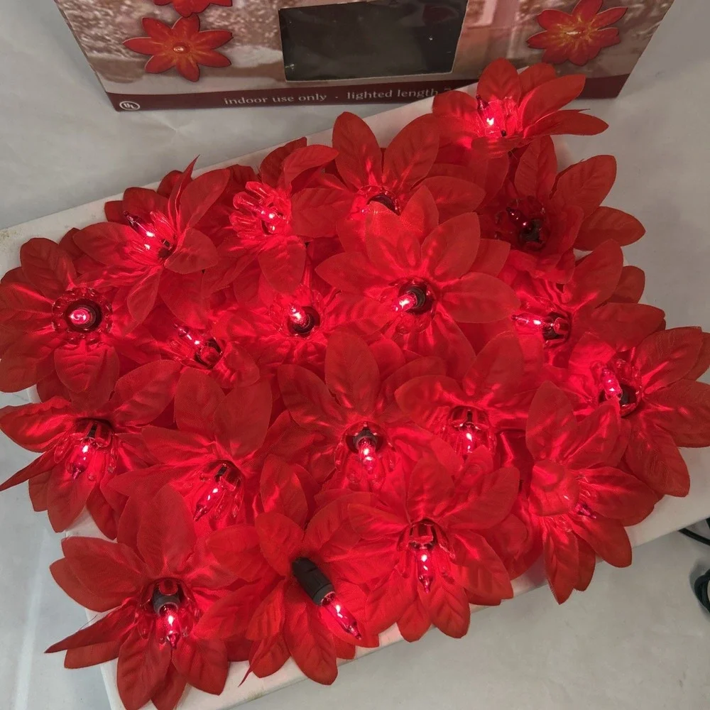 Vintage Strand of Silk Poinsettia Christmas Tree‎ Light 20 Set Read 1 Missing